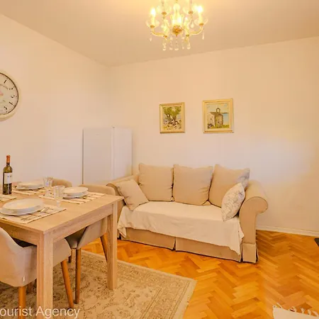 Dubravka Apartman *